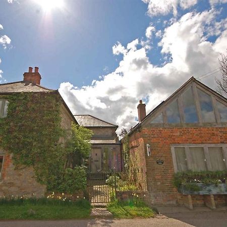 The Old Forge Bed & Breakfast East Kennett Bagian luar foto