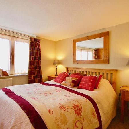 The Old Forge Bed & Breakfast East Kennett Bagian luar foto