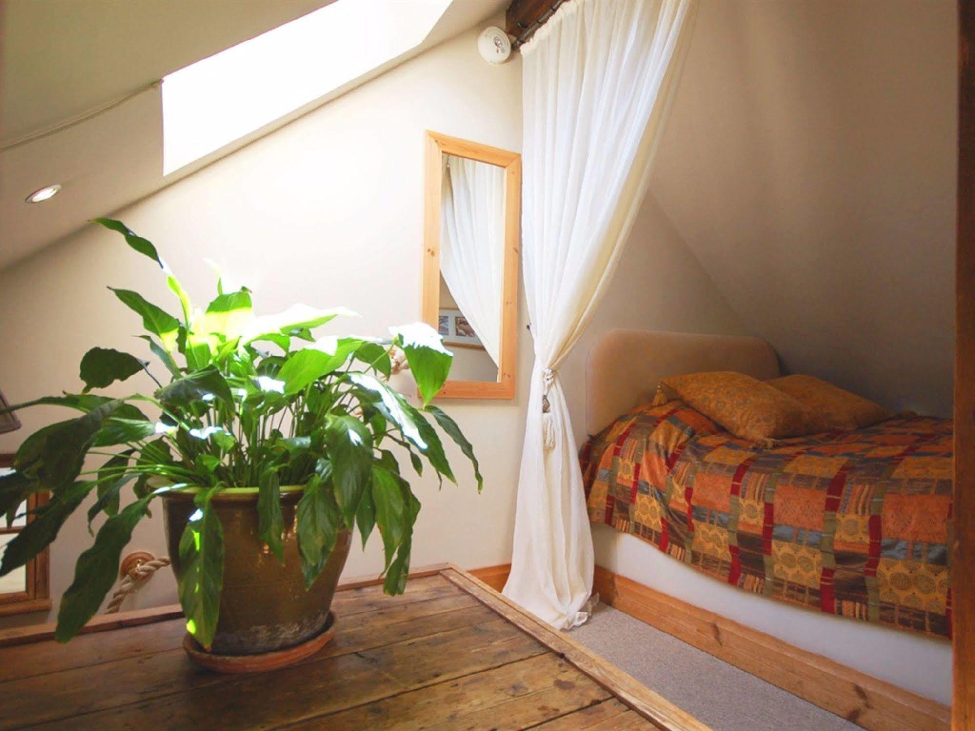 The Old Forge Bed & Breakfast East Kennett Bagian luar foto